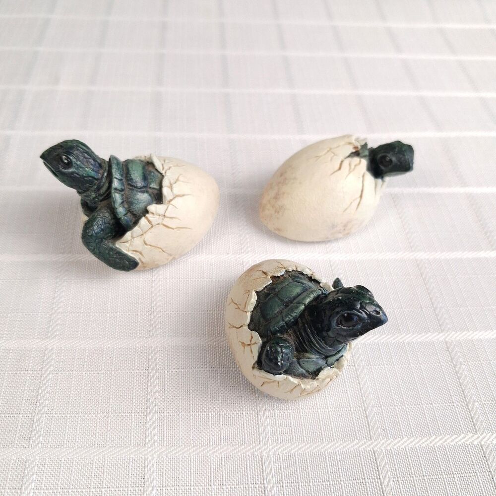 Vtg PENCO Hatching Baby Sea Turtle Figurines Egg Magnet Set 3 Coastal Nautical